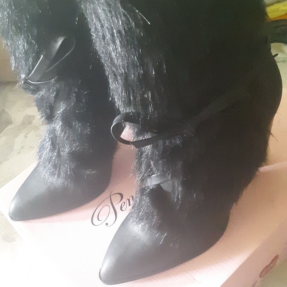 Cute wArm Stylish Boots...